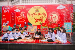 CHO VÀ XIN CHỮ ĐẦU NĂM – NÉT ĐẸP VĂN HOÁ VIỆT TẠI IVS