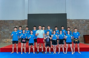 HUYỀN THOẠI SEA GAMES HÀ VĂN HIẾU TRỰC TIẾP HUẤN LUYỆN VÕ THUẬT TẠI TRƯỜNG IVS